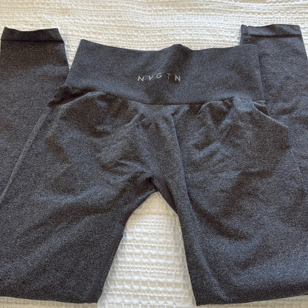 NVGTN charcoal SIZE M NVGTN leggings